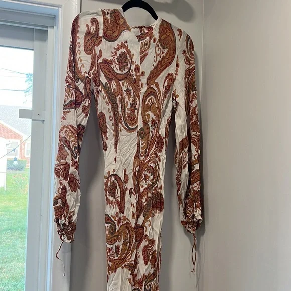 Faithfull the Brand Santos Maxi Dress Alessia Paisley - Picture 10 of 12